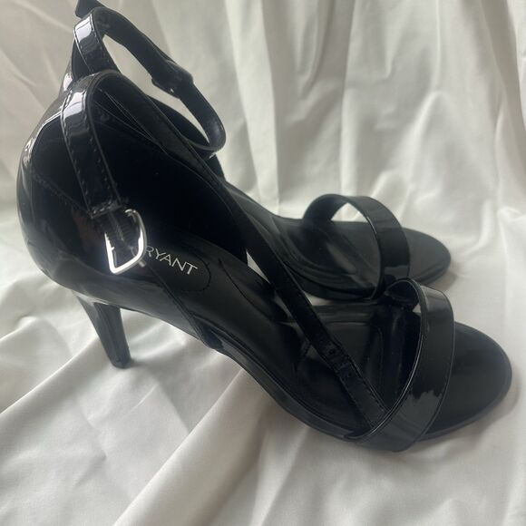 Black Lane Bryant Strappy Sandal Heels Size 8W - Picture 3 of 6
